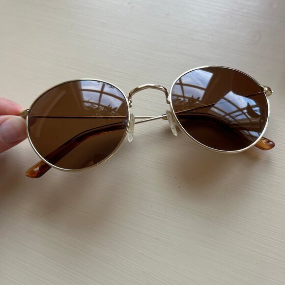 Madewell Aviator Sunglasses - Excellent Condition - Picture 2 of 3